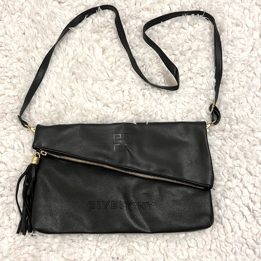 Givenchy Parfums envelope gift bag